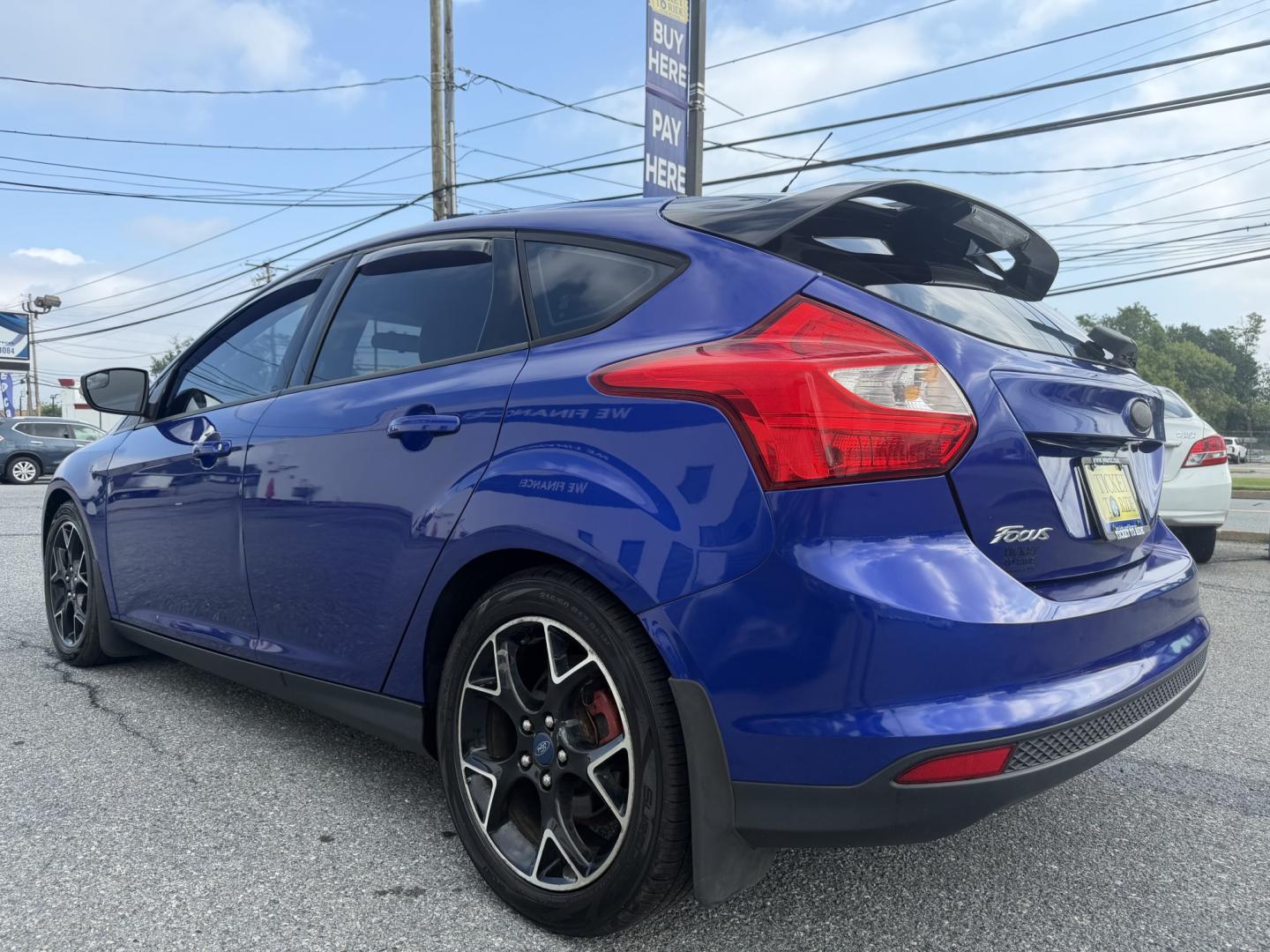 2013 BLUE Ford Focus SE Hatch (1FADP3K21DL) with an 2.0L L4 DOHC 16V engine, located at 1254 Manheim Pike, Lancaster, PA, 17601, (717) 393-9133, 40.062870, -76.323273- Photo#2