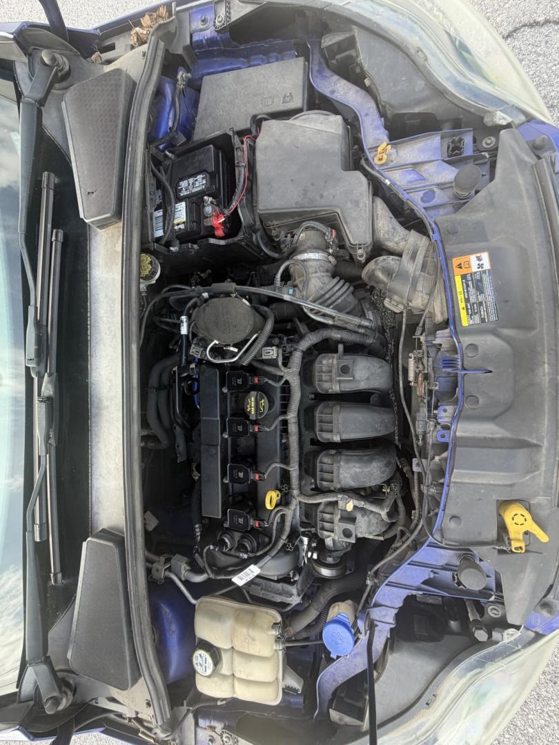2013 BLUE Ford Focus SE Hatch (1FADP3K21DL) with an 2.0L L4 DOHC 16V engine, located at 1254 Manheim Pike, Lancaster, PA, 17601, (717) 393-9133, 40.062870, -76.323273- Photo#17