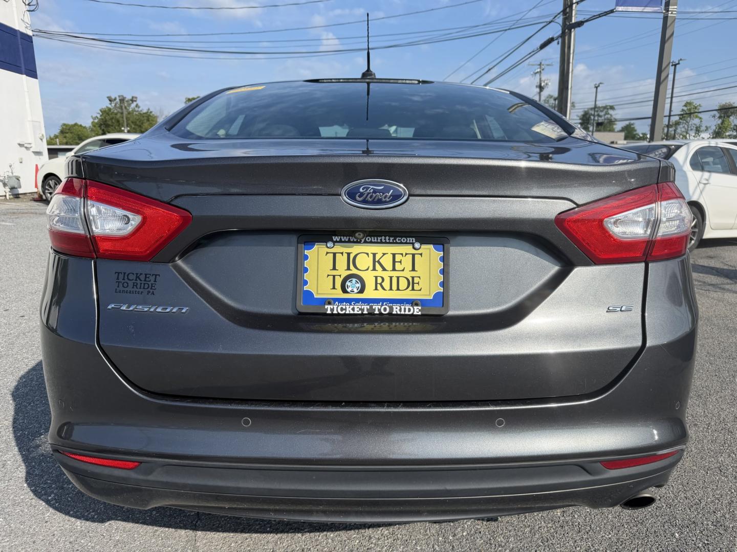 2016 GREY Ford Fusion SE (3FA6P0H70GR) with an 2.5L L4 DOHC 16V engine, 6A transmission, located at 1254 Manheim Pike, Lancaster, PA, 17601, (717) 393-9133, 40.062870, -76.323273- Photo#3