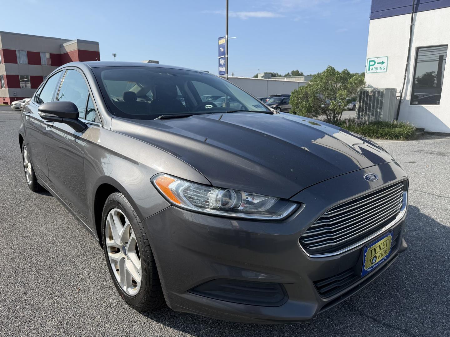 2016 GREY Ford Fusion SE (3FA6P0H70GR) with an 2.5L L4 DOHC 16V engine, 6A transmission, located at 1254 Manheim Pike, Lancaster, PA, 17601, (717) 393-9133, 40.062870, -76.323273- Photo#6