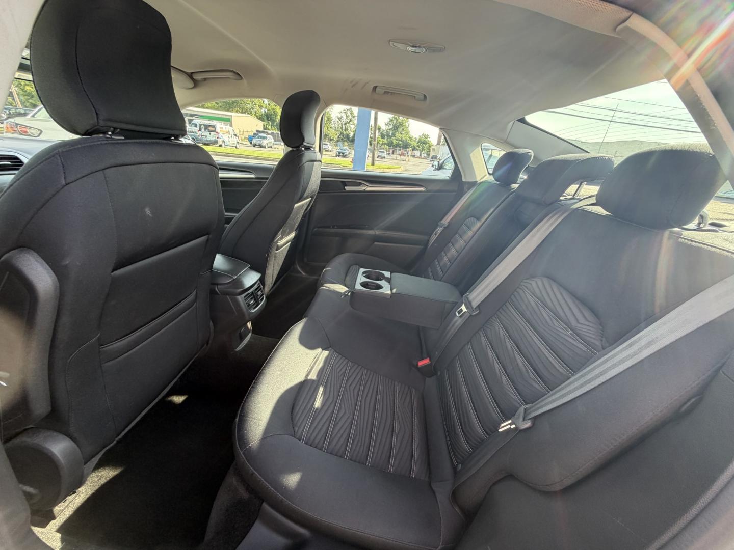 2016 GREY Ford Fusion SE (3FA6P0H70GR) with an 2.5L L4 DOHC 16V engine, 6A transmission, located at 1254 Manheim Pike, Lancaster, PA, 17601, (717) 393-9133, 40.062870, -76.323273- Photo#13