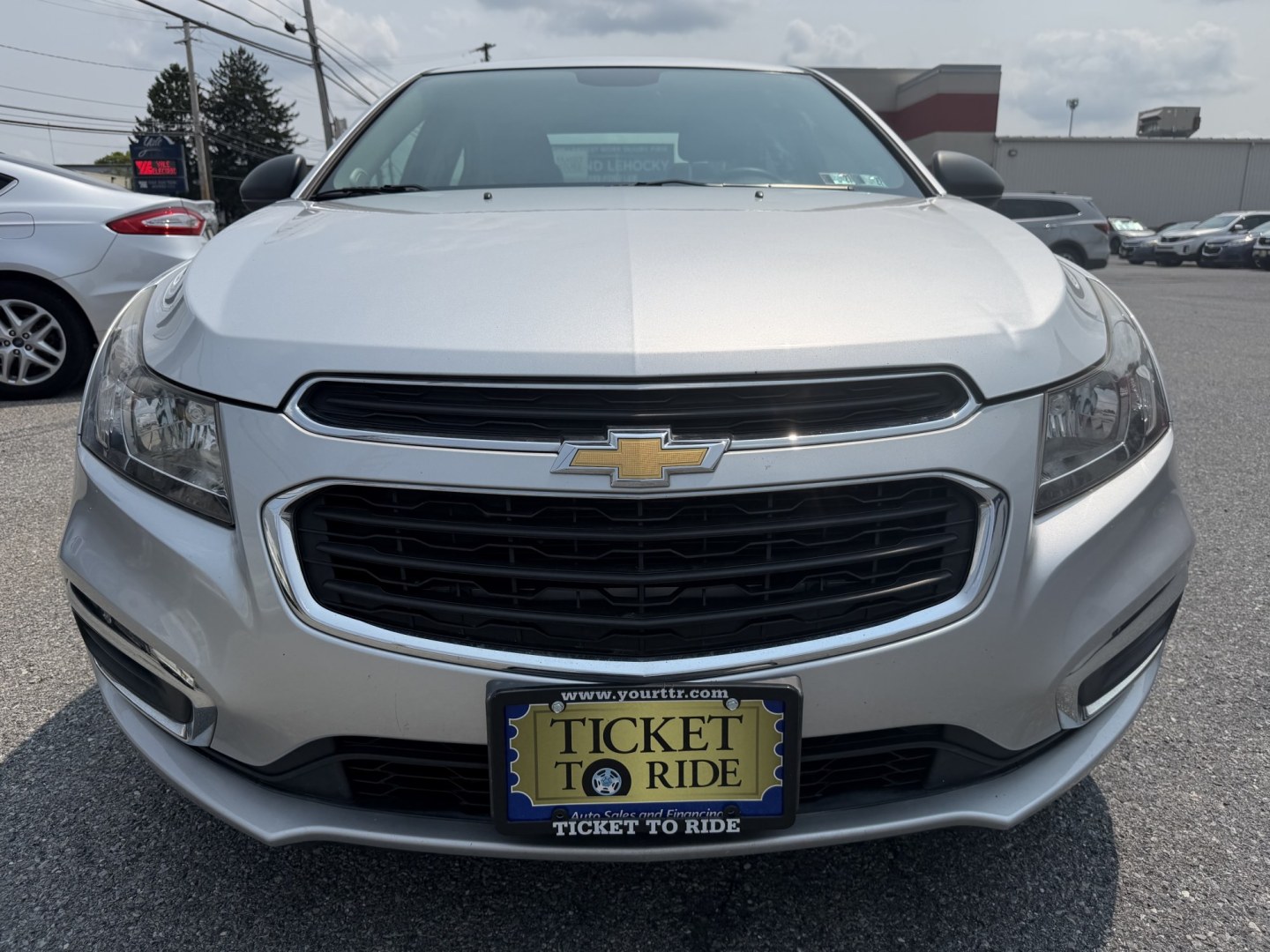 2016 SILVER Chevrolet Cruze Limited LS Auto (1G1PC5SG5G7) with an 1.8L L4 DOHC 16V FFV engine, 6A transmission, located at 1254 Manheim Pike, Lancaster, PA, 17601, (717) 393-9133, 40.062870, -76.323273- Photo#7