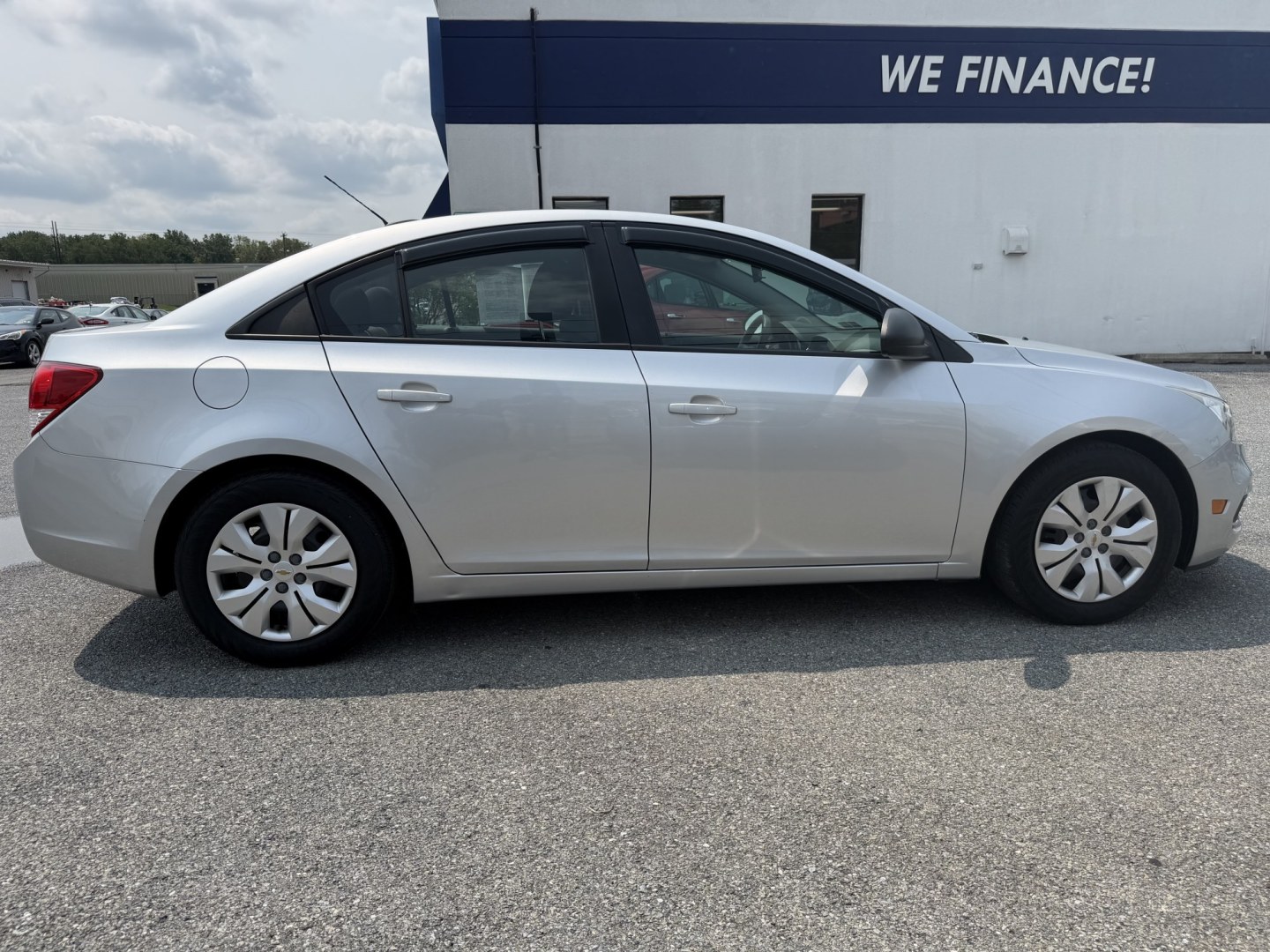2016 SILVER Chevrolet Cruze Limited LS Auto (1G1PC5SG5G7) with an 1.8L L4 DOHC 16V FFV engine, 6A transmission, located at 1254 Manheim Pike, Lancaster, PA, 17601, (717) 393-9133, 40.062870, -76.323273- Photo#5