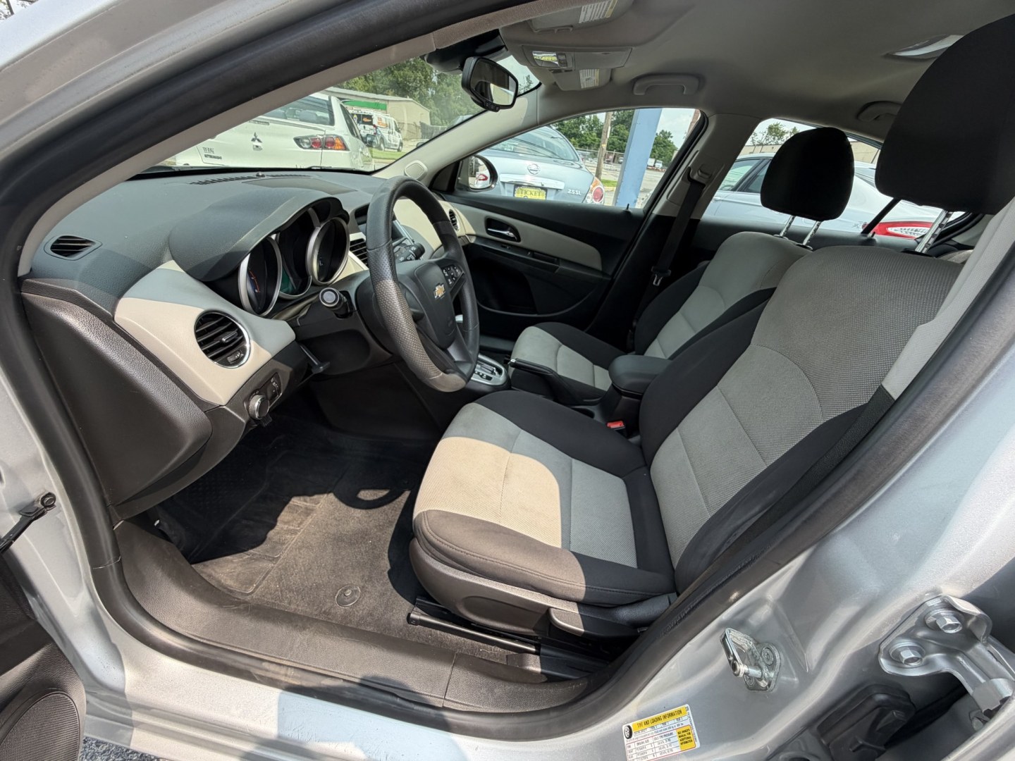 2016 SILVER Chevrolet Cruze Limited LS Auto (1G1PC5SG5G7) with an 1.8L L4 DOHC 16V FFV engine, 6A transmission, located at 1254 Manheim Pike, Lancaster, PA, 17601, (717) 393-9133, 40.062870, -76.323273- Photo#11