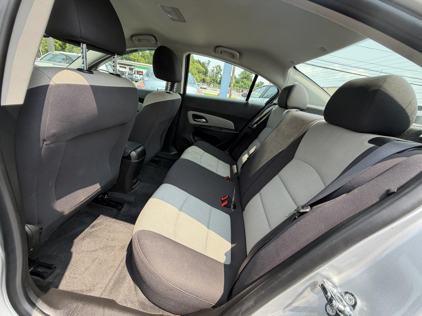 2016 SILVER Chevrolet Cruze Limited LS Auto (1G1PC5SG5G7) with an 1.8L L4 DOHC 16V FFV engine, 6A transmission, located at 1254 Manheim Pike, Lancaster, PA, 17601, (717) 393-9133, 40.062870, -76.323273- Photo#12