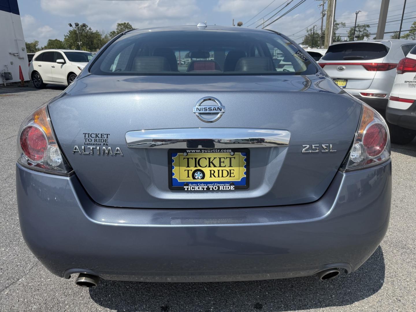 2012 GREY Nissan Altima 2.5 S (1N4AL2AP6CN) with an 2.5L L4 DOHC 16V engine, located at 1254 Manheim Pike, Lancaster, PA, 17601, (717) 393-9133, 40.062870, -76.323273- Photo#3