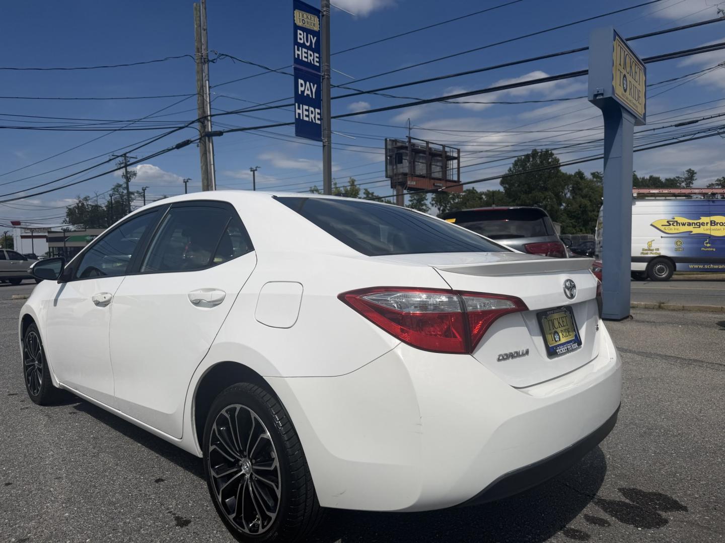 2015 WHITE Toyota Corolla L 4-Speed AT (2T1BURHE2FC) with an 1.8L L4 DOHC 16V engine, 4-Speed Automatic transmission, located at 1254 Manheim Pike, Lancaster, PA, 17601, (717) 393-9133, 40.062870, -76.323273- Photo#2