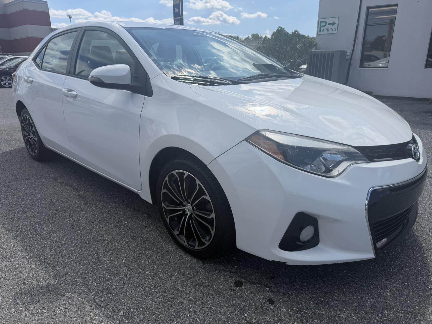 2015 WHITE Toyota Corolla L 4-Speed AT (2T1BURHE2FC) with an 1.8L L4 DOHC 16V engine, 4-Speed Automatic transmission, located at 1254 Manheim Pike, Lancaster, PA, 17601, (717) 393-9133, 40.062870, -76.323273- Photo#6