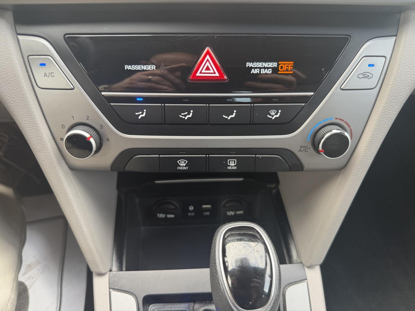 2017 SILVER Hyundai Elantra Limited (5NPD84LF0HH) with an 2.0L L4 DOHC 16V engine, 6A transmission, located at 1254 Manheim Pike, Lancaster, PA, 17601, (717) 393-9133, 40.062870, -76.323273- Photo#9