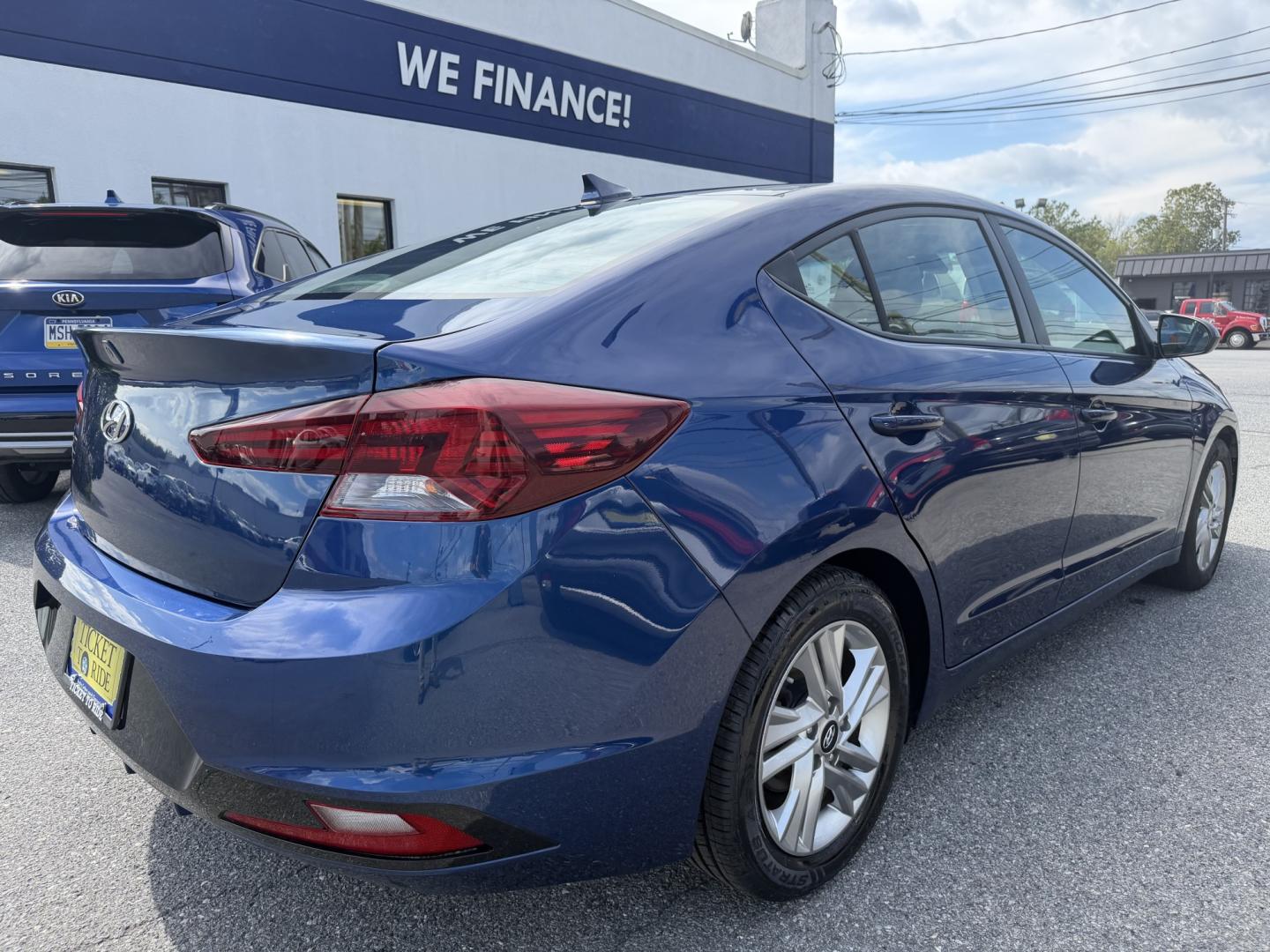 2020 BLUE Hyundai Elantra Limited (5NPD84LF7LH) with an 2.0L L4 DOHC 16V engine, 6A transmission, located at 1254 Manheim Pike, Lancaster, PA, 17601, (717) 393-9133, 40.062870, -76.323273- Photo#4