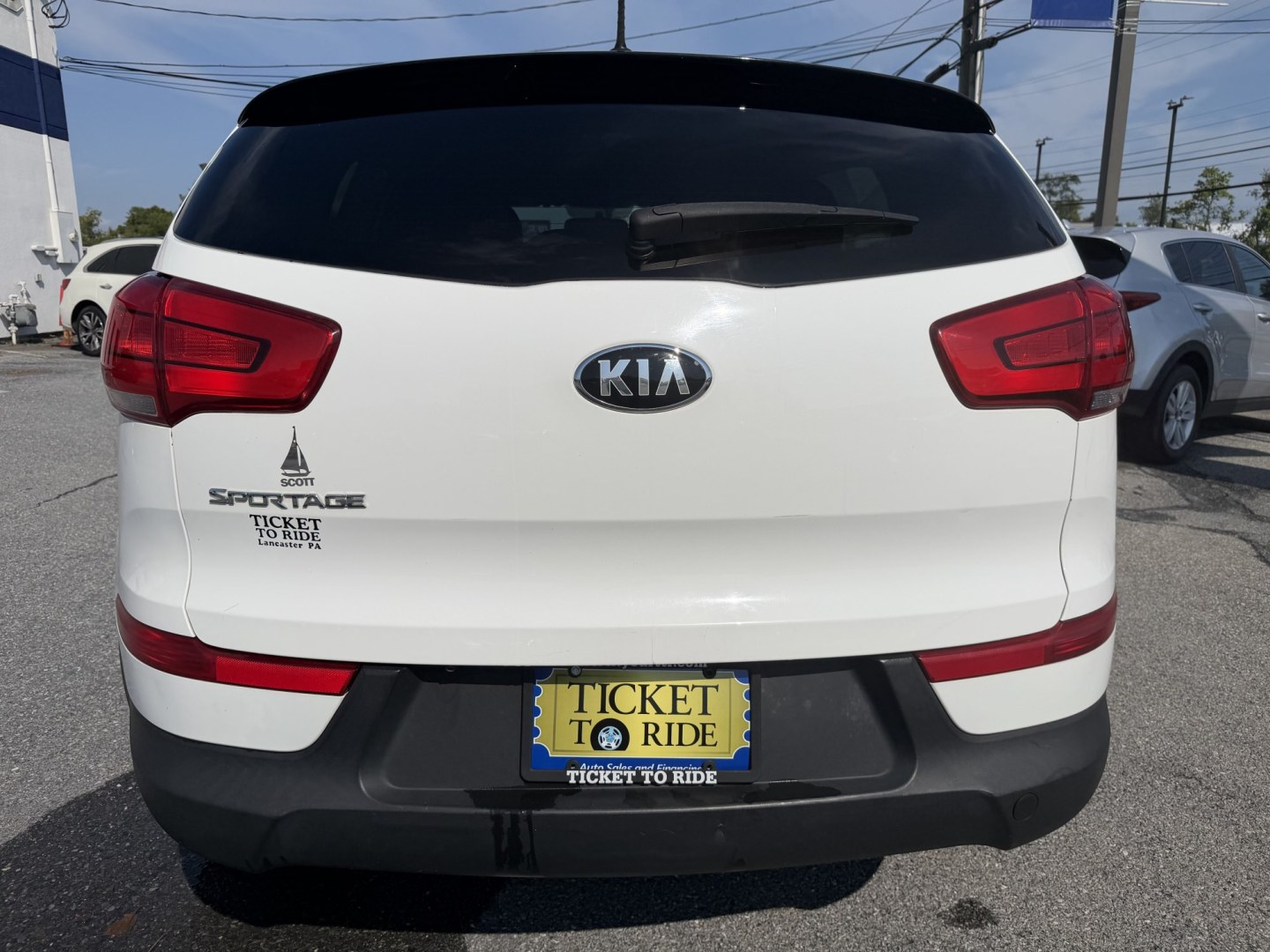 2016 WHITE Kia Sportage LX AWD (KNDPBCAC1G7) with an 2.4L V6 DOHC 24V engine, 6-Speed Automatic transmission, located at 1254 Manheim Pike, Lancaster, PA, 17601, (717) 393-9133, 40.062870, -76.323273- Photo#2