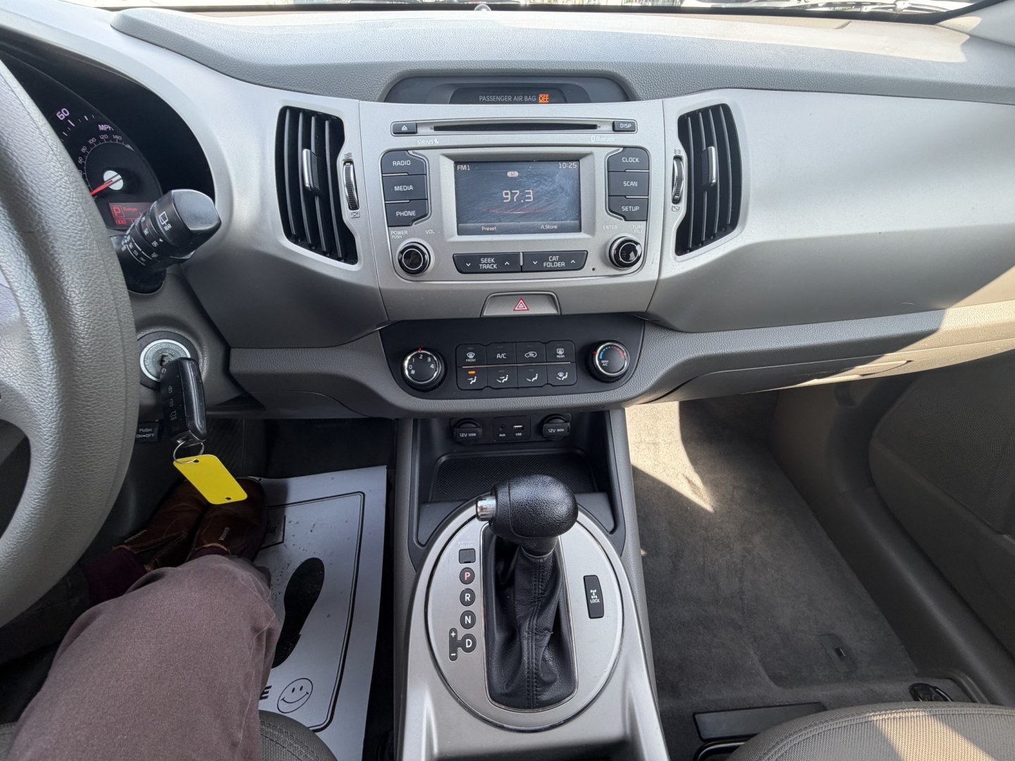 2016 WHITE Kia Sportage LX AWD (KNDPBCAC1G7) with an 2.4L V6 DOHC 24V engine, 6-Speed Automatic transmission, located at 1254 Manheim Pike, Lancaster, PA, 17601, (717) 393-9133, 40.062870, -76.323273- Photo#8