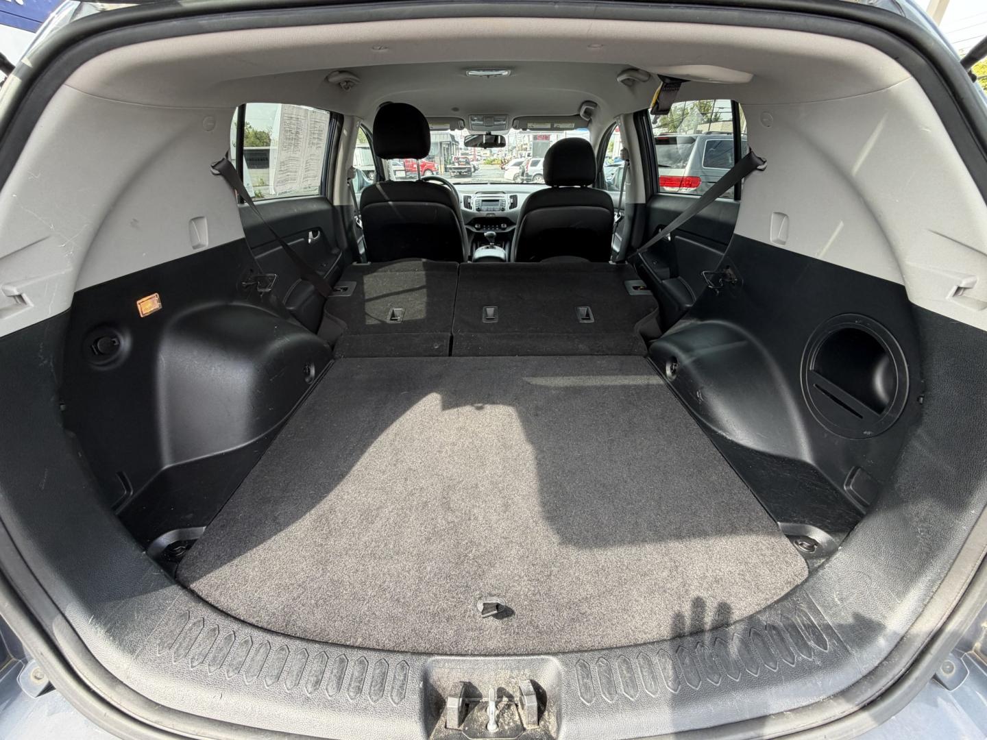 2016 BLUE Kia Sportage LX AWD (KNDPBCAC5G7) with an 2.4L V6 DOHC 24V engine, 6-Speed Automatic transmission, located at 1254 Manheim Pike, Lancaster, PA, 17601, (717) 393-9133, 40.062870, -76.323273- Photo#18
