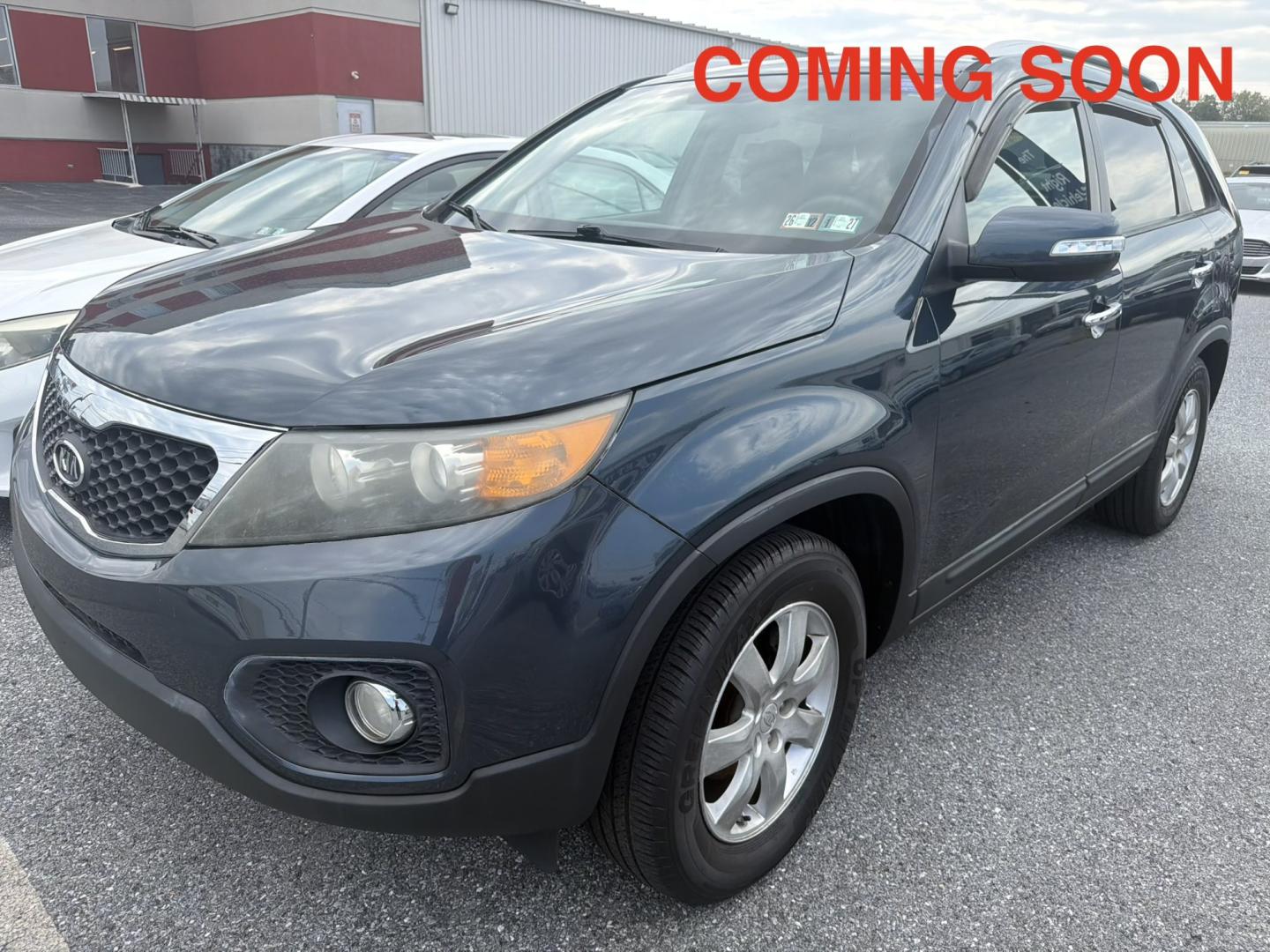 2012 BLUE Kia Sorento LX 2WD (5XYKT3A65CG) with an 2.4L L4 DOHC 16V engine, 6-Speed Automatic transmission, located at 1254 Manheim Pike, Lancaster, PA, 17601, (717) 393-9133, 40.062870, -76.323273 - Make room for your everyday plans in this 2012 Kia Sorento LX 2WD! With a spacious cabin and versatile cargo area, this SUV offers flexibility for grocery runs, family outings, and weekend getaways. Its practical design gives you room for passengers and everyday essentials, making it an appealing ch- Photo#0