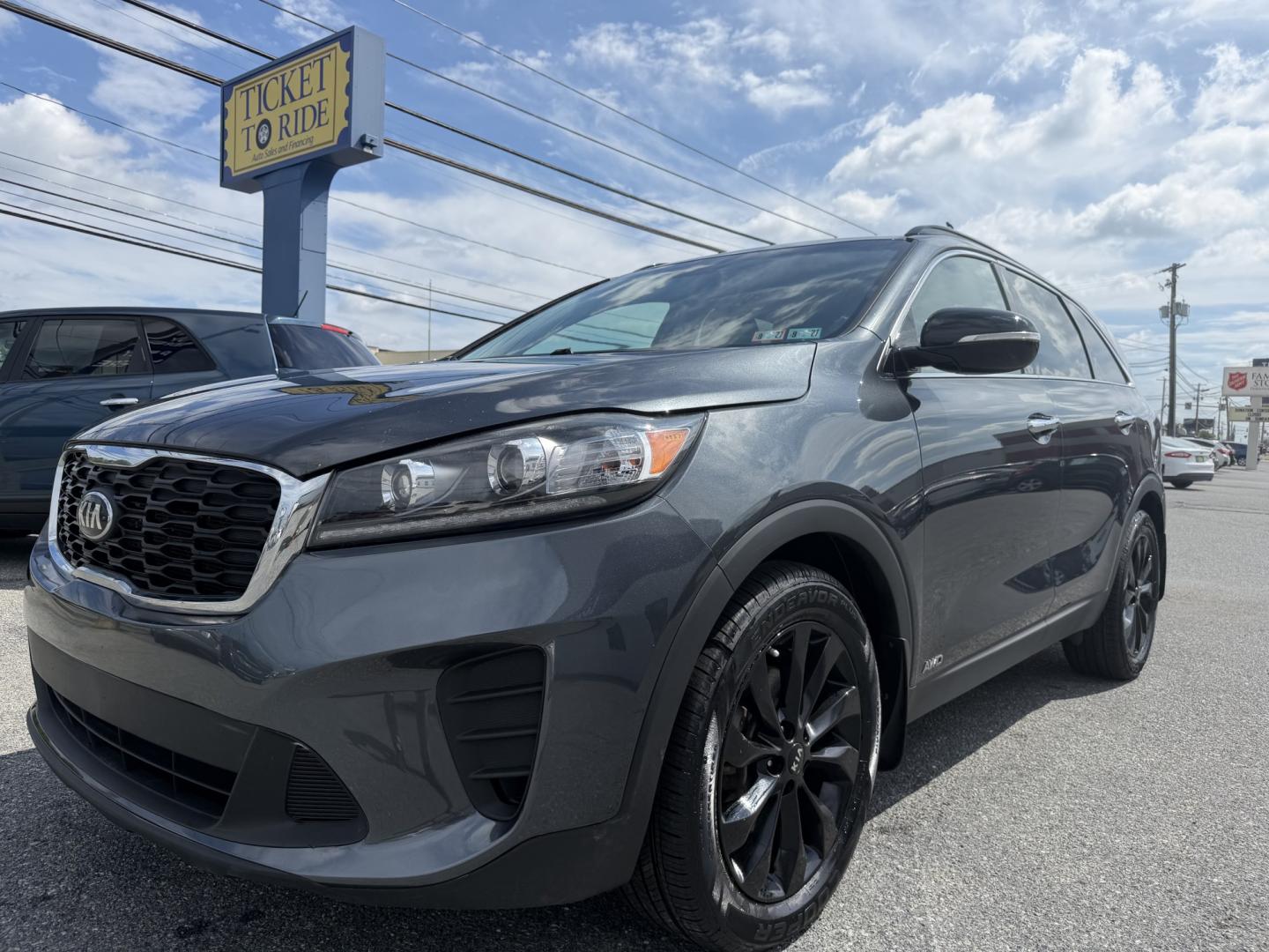 2019 GREY Kia Sorento LX V6 AWD (5XYPGDA57KG) with an 3.3L V6 DOHC 24V engine, 6A transmission, located at 1254 Manheim Pike, Lancaster, PA, 17601, (717) 393-9133, 40.062870, -76.323273- Photo#0