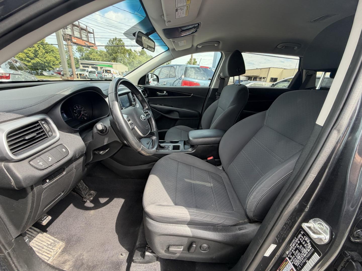 2019 GREY Kia Sorento LX V6 AWD (5XYPGDA57KG) with an 3.3L V6 DOHC 24V engine, 6A transmission, located at 1254 Manheim Pike, Lancaster, PA, 17601, (717) 393-9133, 40.062870, -76.323273- Photo#12