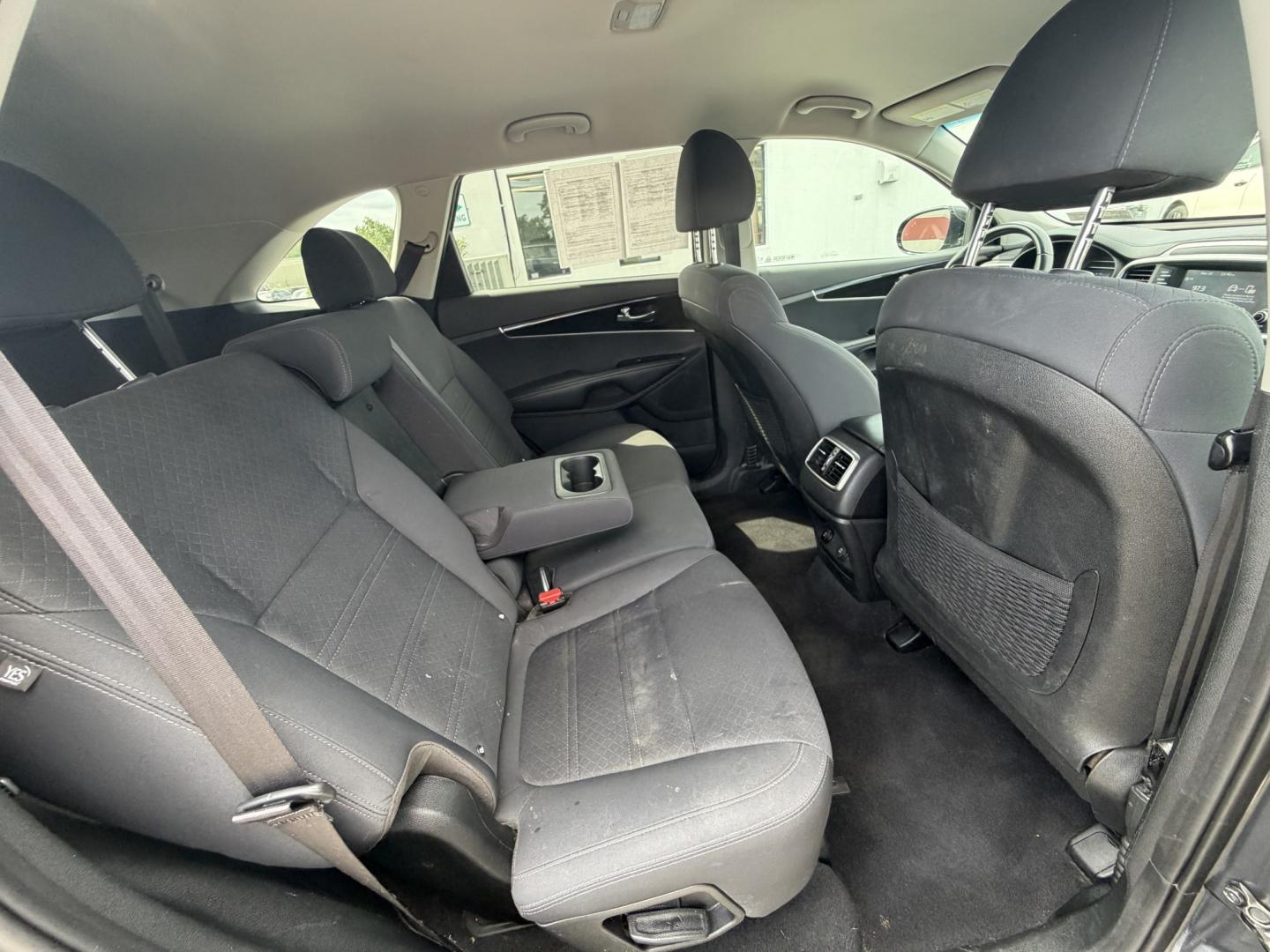 2019 GREY Kia Sorento LX V6 AWD (5XYPGDA57KG) with an 3.3L V6 DOHC 24V engine, 6A transmission, located at 1254 Manheim Pike, Lancaster, PA, 17601, (717) 393-9133, 40.062870, -76.323273- Photo#16