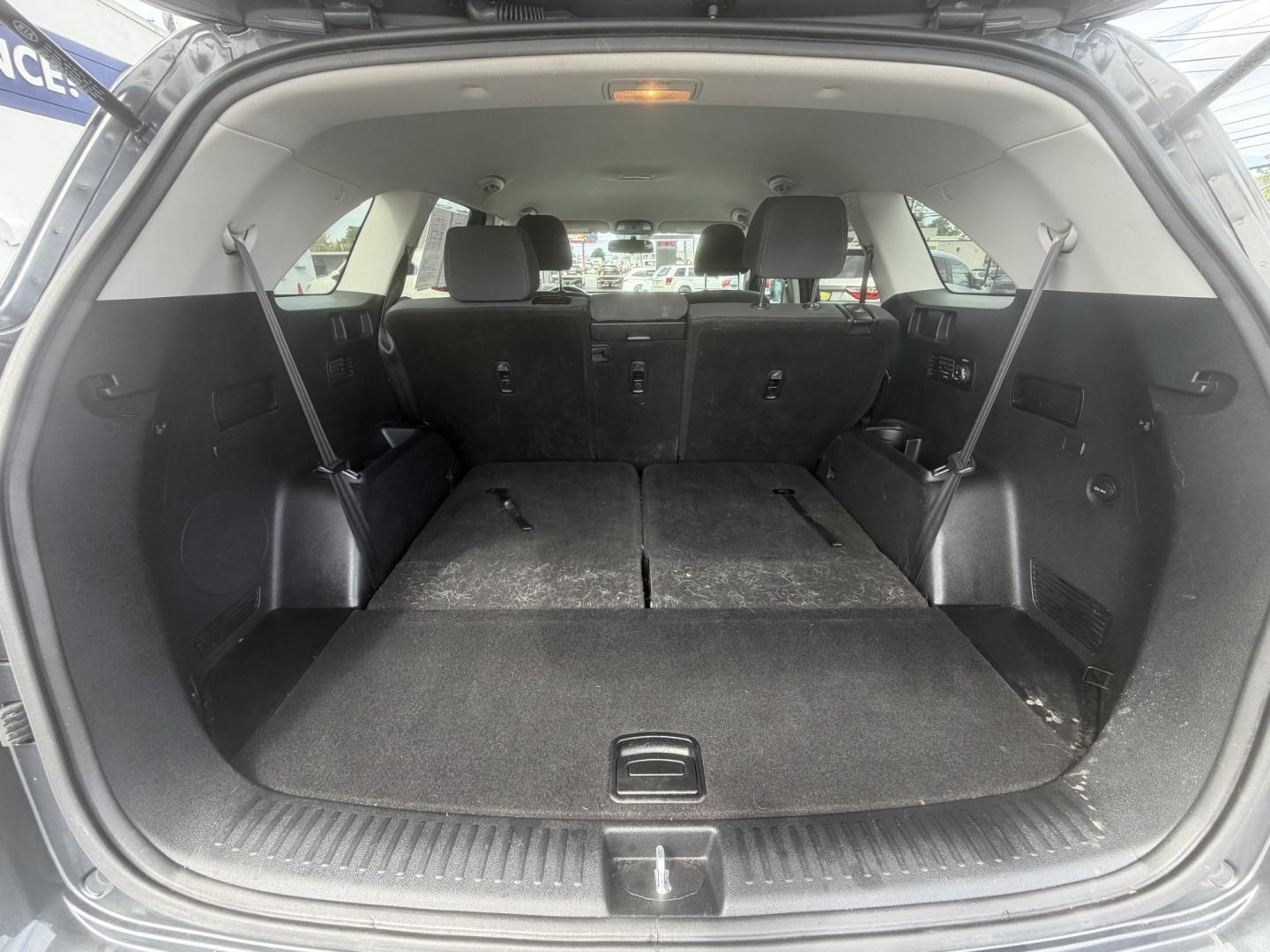 2019 GREY Kia Sorento LX V6 AWD (5XYPGDA57KG) with an 3.3L V6 DOHC 24V engine, 6A transmission, located at 1254 Manheim Pike, Lancaster, PA, 17601, (717) 393-9133, 40.062870, -76.323273- Photo#19