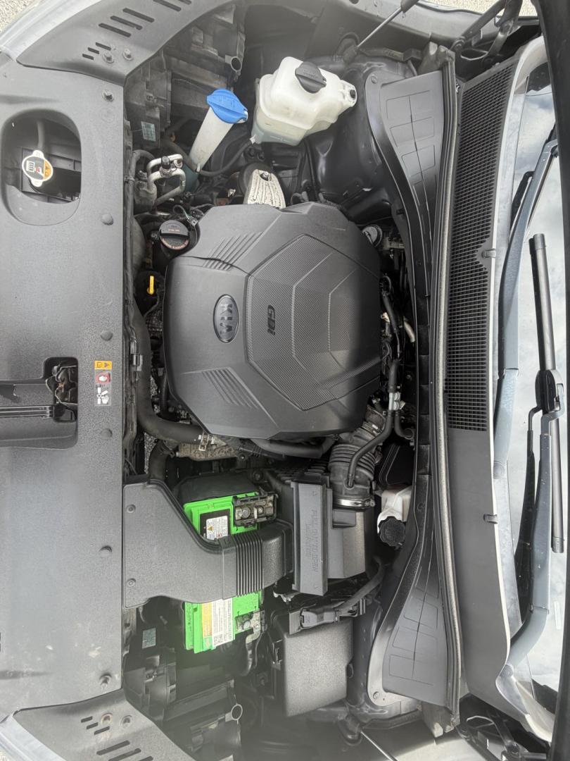 2019 GREY Kia Sorento LX V6 AWD (5XYPGDA57KG) with an 3.3L V6 DOHC 24V engine, 6A transmission, located at 1254 Manheim Pike, Lancaster, PA, 17601, (717) 393-9133, 40.062870, -76.323273- Photo#21