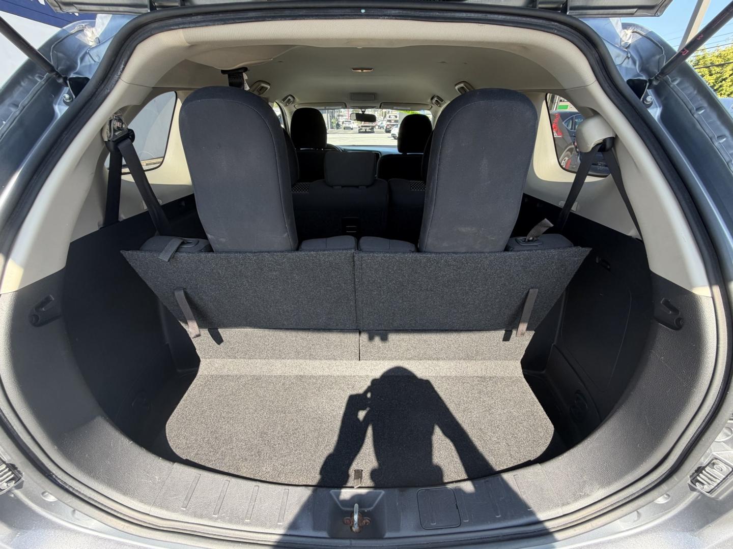 2016 SILVER Mitsubishi Outlander SE AWD (JA4AZ3A33GZ) with an 2.4L L4 DOHC 16V engine, CVT transmission, located at 1254 Manheim Pike, Lancaster, PA, 17601, (717) 393-9133, 40.062870, -76.323273- Photo#17