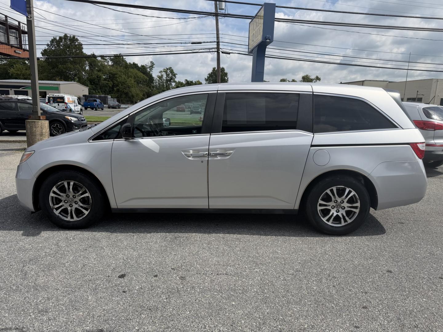 2012 SILVER Honda Odyssey EX-L (5FNRL5H66CB) with an 3.5L V6 SOHC 24V engine, 5-Speed Automatic transmission, located at 1254 Manheim Pike, Lancaster, PA, 17601, (717) 393-9133, 40.062870, -76.323273- Photo#1
