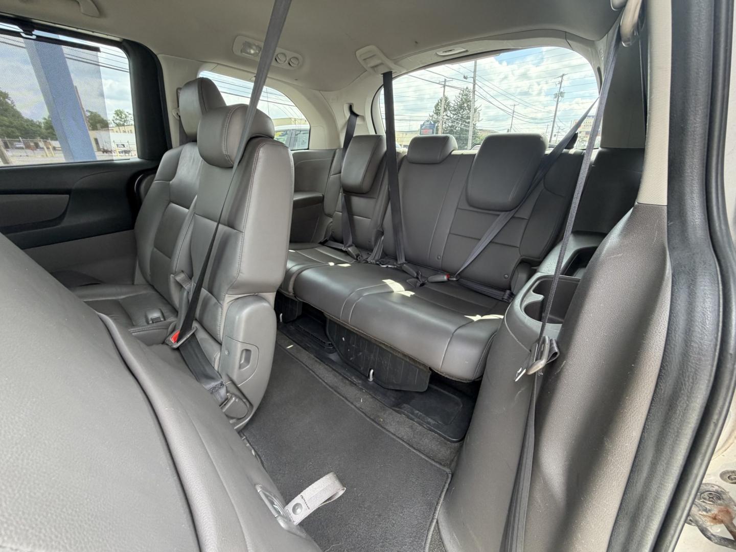 2012 SILVER Honda Odyssey EX-L (5FNRL5H66CB) with an 3.5L V6 SOHC 24V engine, 5-Speed Automatic transmission, located at 1254 Manheim Pike, Lancaster, PA, 17601, (717) 393-9133, 40.062870, -76.323273- Photo#17