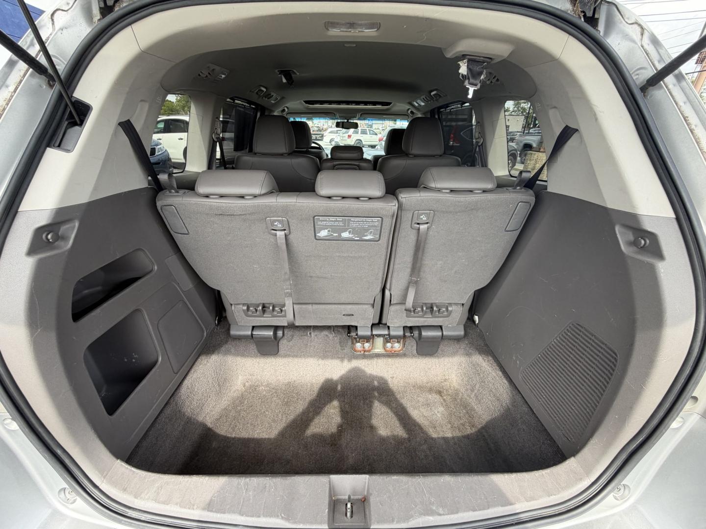 2012 SILVER Honda Odyssey EX-L (5FNRL5H66CB) with an 3.5L V6 SOHC 24V engine, 5-Speed Automatic transmission, located at 1254 Manheim Pike, Lancaster, PA, 17601, (717) 393-9133, 40.062870, -76.323273- Photo#21