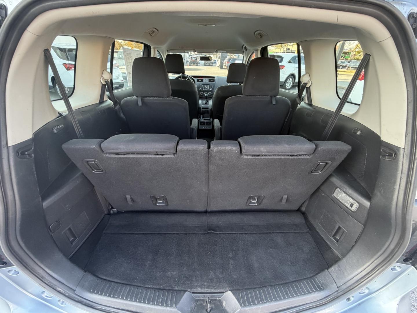 2011 BLUE Mazda MAZDA5 Sport (JM1CW2BL9C0) with an 2.5L L4 DOHC 16V engine, located at 1254 Manheim Pike, Lancaster, PA, 17601, (717) 393-9133, 40.062870, -76.323273- Photo#9