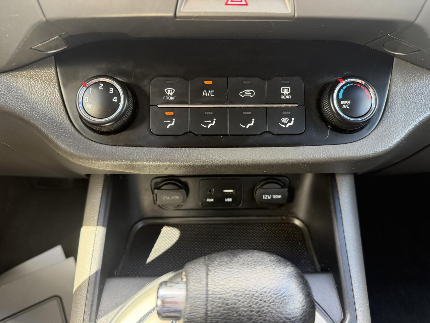 2016 SILVER Kia Sportage LX FWD (KNDPB3AC4G7) with an 2.4L V6 DOHC 24V engine, 6-Speed Automatic transmission, located at 1254 Manheim Pike, Lancaster, PA, 17601, (717) 393-9133, 40.062870, -76.323273 - Add style and versatility to your daily drive with this 2016 Kia Sportage LX FWD! This compact SUV combines a sporty look with a comfortable interior and flexible cargo space for groceries, work bags, or weekend gear. Its convenient four-door design makes loading passengers easy, while its manageabl- Photo#14