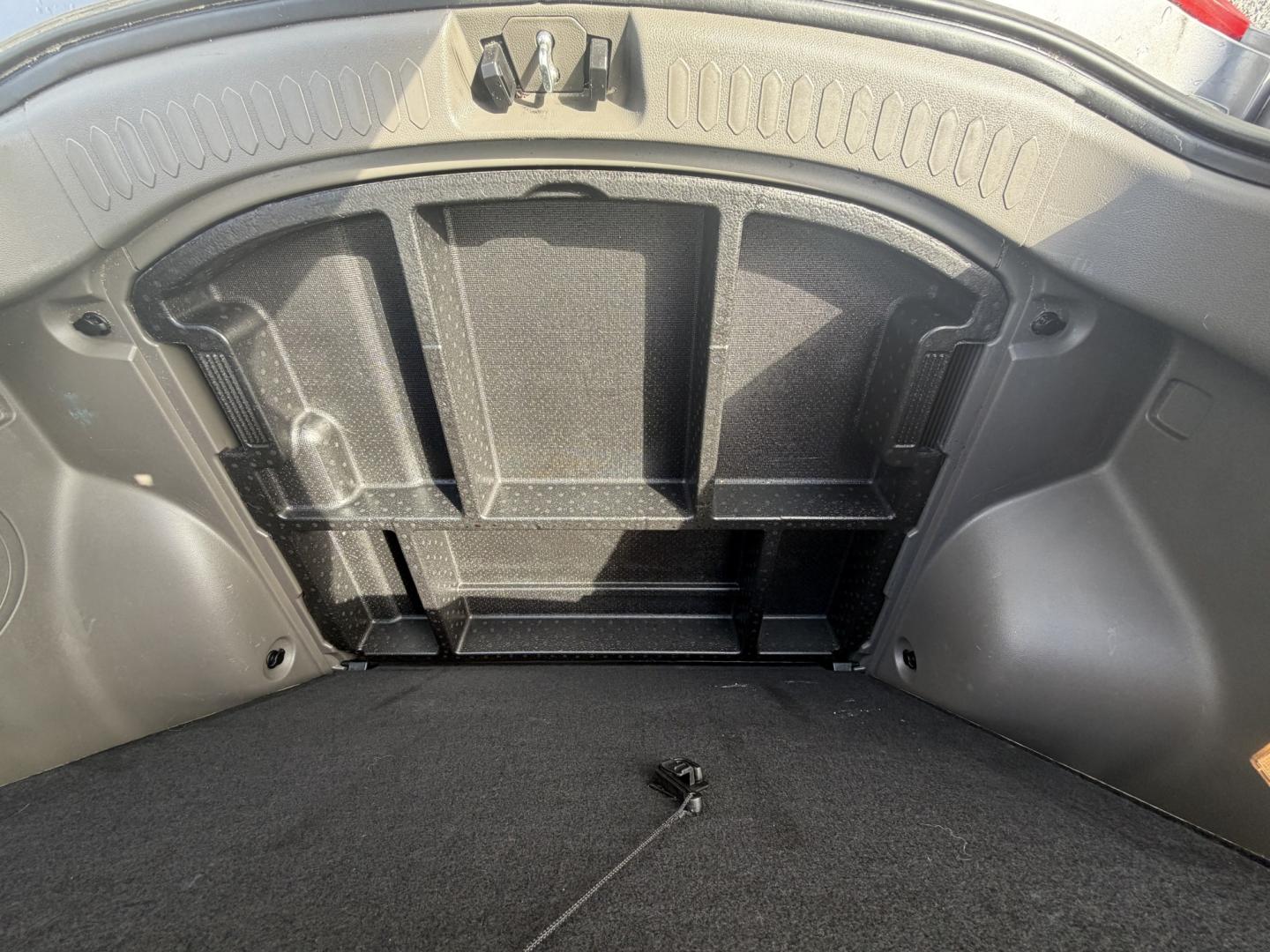 2016 SILVER Kia Sportage LX FWD (KNDPB3AC4G7) with an 2.4L V6 DOHC 24V engine, 6-Speed Automatic transmission, located at 1254 Manheim Pike, Lancaster, PA, 17601, (717) 393-9133, 40.062870, -76.323273 - Add style and versatility to your daily drive with this 2016 Kia Sportage LX FWD! This compact SUV combines a sporty look with a comfortable interior and flexible cargo space for groceries, work bags, or weekend gear. Its convenient four-door design makes loading passengers easy, while its manageabl- Photo#20