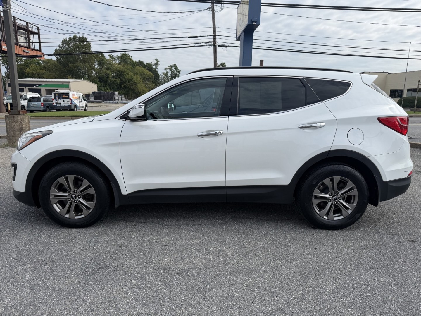2016 WHITE Hyundai Santa Fe Sport 2.4 AWD (5XYZUDLB8GG) with an 2.4L L4 DOHC 16V engine, 6A transmission, located at 1254 Manheim Pike, Lancaster, PA, 17601, (717) 393-9133, 40.062870, -76.323273- Photo#1