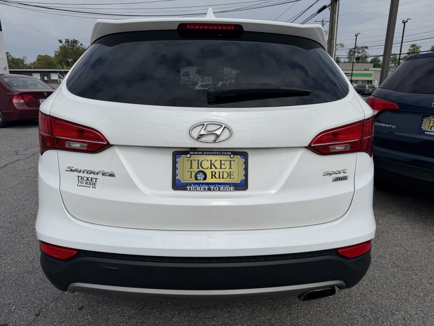2016 WHITE Hyundai Santa Fe Sport 2.4 AWD (5XYZUDLB8GG) with an 2.4L L4 DOHC 16V engine, 6A transmission, located at 1254 Manheim Pike, Lancaster, PA, 17601, (717) 393-9133, 40.062870, -76.323273- Photo#3