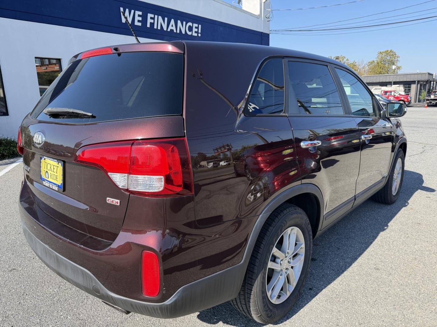 2015 MAROON Kia Sorento LX AWD (5XYKTCA6XFG) with an 2.4L L4 DOHC 16V engine, 6-Speed Automatic transmission, located at 1254 Manheim Pike, Lancaster, PA, 17601, (717) 393-9133, 40.062870, -76.323273 - Make room for your daily routine and weekend adventures in this 2015 Kia Sorento LX AWD! This versatile SUV offers a spacious interior and flexible cargo space for groceries, sports gear, or luggage. All-wheel drive adds traction when road conditions change, while its convenient four-door design mak- Photo#4