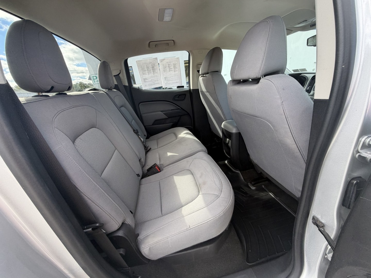 2017 SILVER Chevrolet Colorado Work Truck Crew Cab 2WD Long Box (1GCGSBEN8H1) with an 3.6L V6 DOHC 24V GAS engine, 6A transmission, located at 1254 Manheim Pike, Lancaster, PA, 17601, (717) 393-9133, 40.062870, -76.323273 - Take on busy workdays and weekend projects with this 2017 Chevrolet Colorado Work Truck Crew Cab 2WD Long Box! The Crew Cab offers room for passengers and convenient access through four doors, while the long bed provides space for tools, supplies, and outdoor gear. Its practical Work Truck design ma- Photo#16