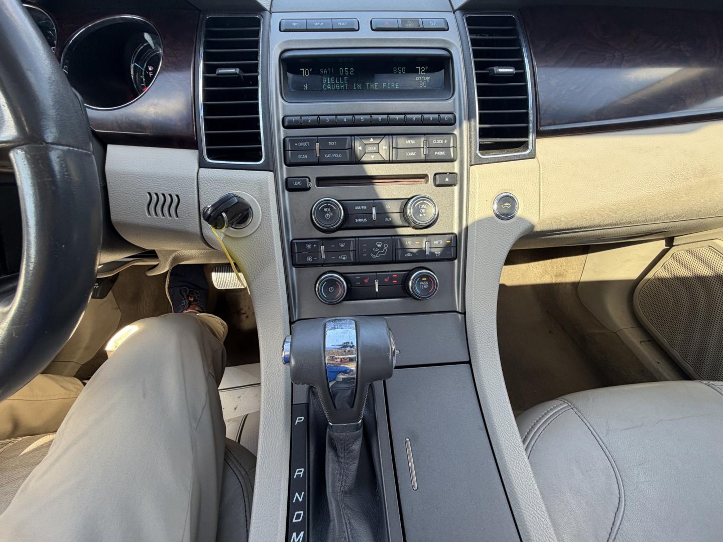 2012 MAROON Ford Taurus SEL FWD (1FAHP2EWXCG) with an 3.5L V6 DOHC 24V engine, 6-Speed Automatic transmission, located at 1254 Manheim Pike, Lancaster, PA, 17601, (717) 393-9133, 40.062870, -76.323273 - Enjoy comfort and style in this 2012 Ford Taurus SEL FWD! With a spacious interior and generous trunk space, this sedan is a practical choice for your daily commute, family outings, and weekend trips. Visit Ticket To Ride Auto Sales in Lancaster to take a closer look and explore financing options fo- Photo#11