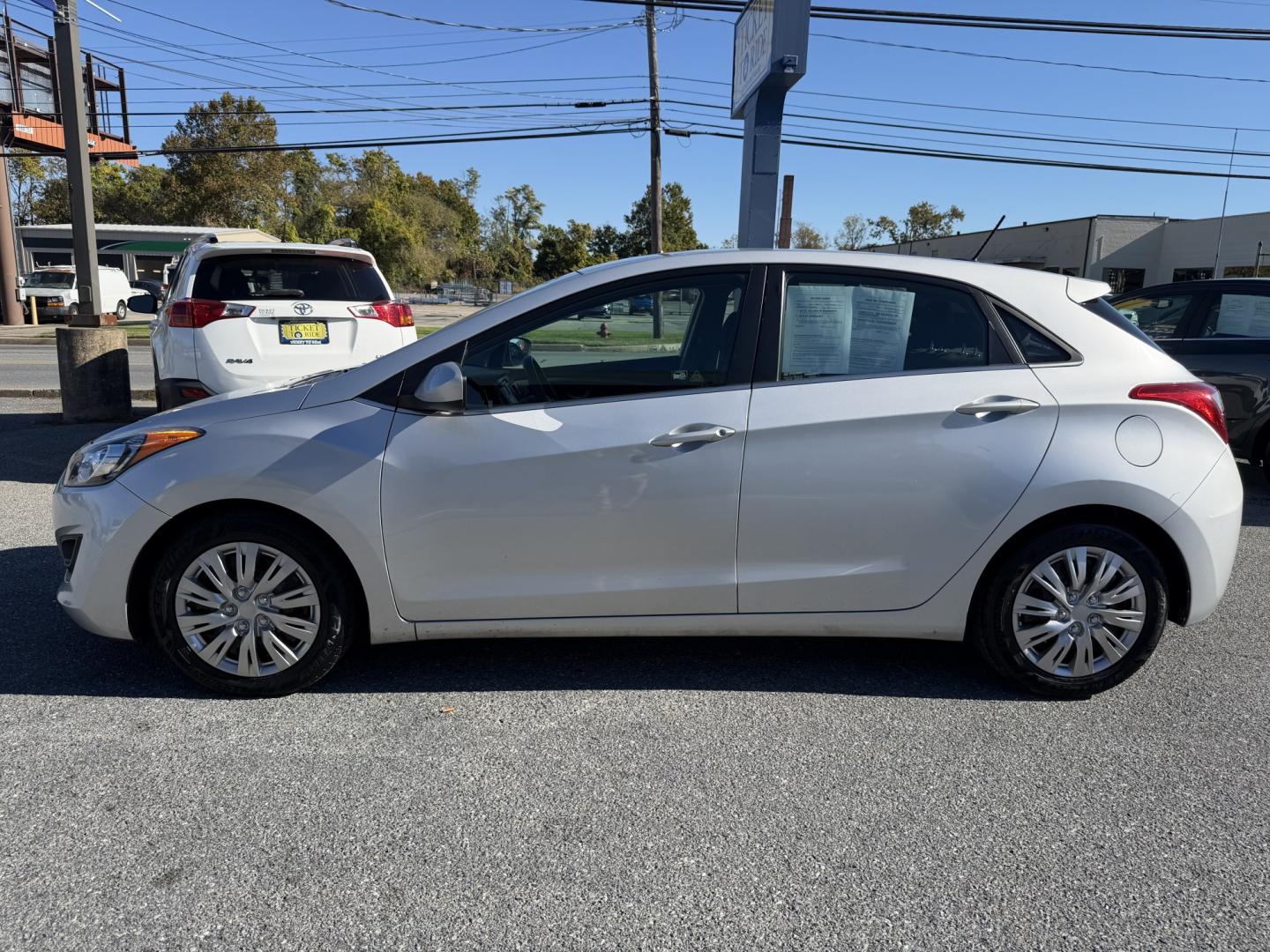 2016 SILVER Hyundai Elantra GT A/T (KMHD35LH4GU) with an 2.0L L4 16V DOHC engine, 6A transmission, located at 1254 Manheim Pike, Lancaster, PA, 17601, (717) 393-9133, 40.062870, -76.323273- Photo#1