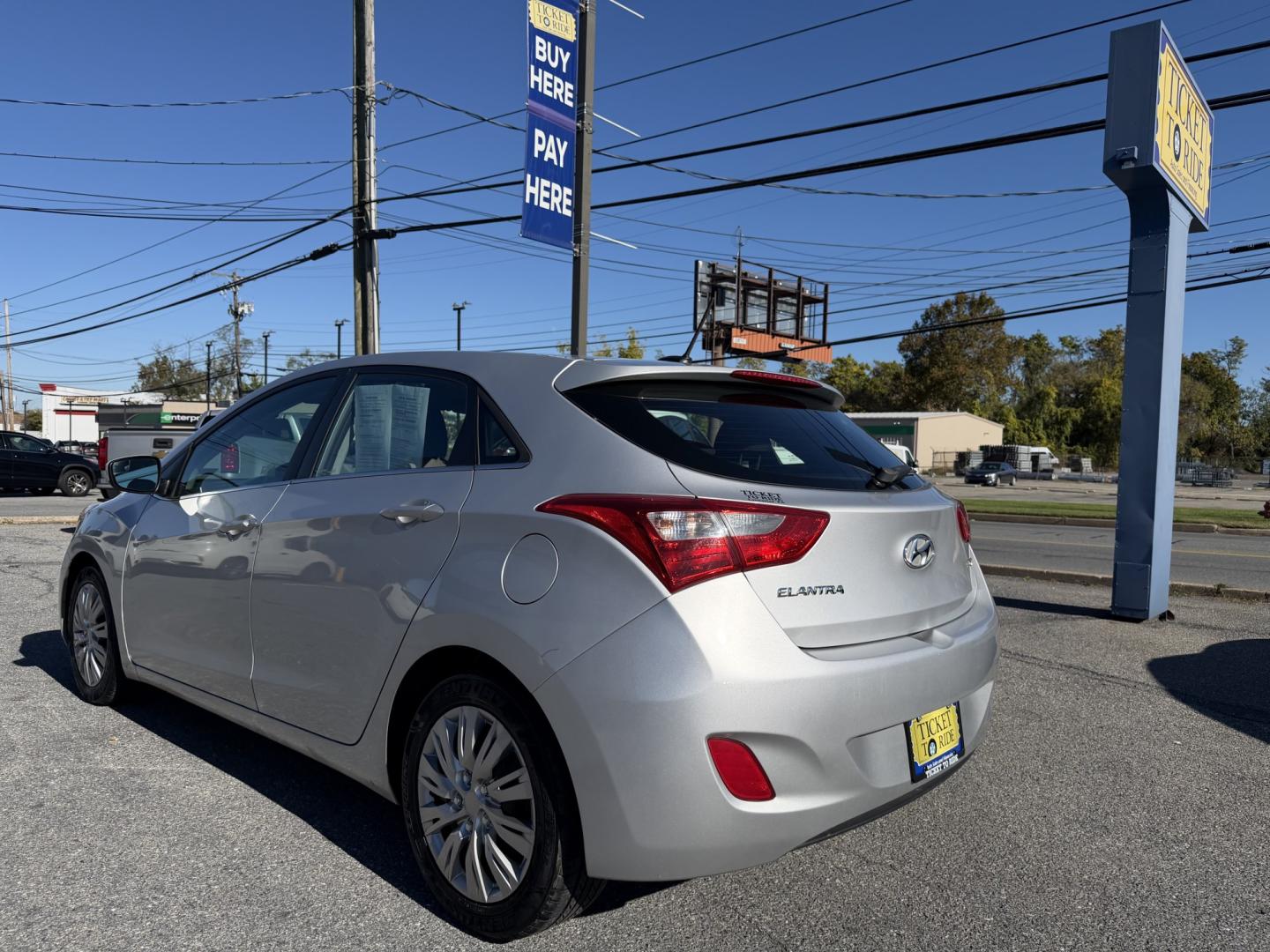 2016 SILVER Hyundai Elantra GT A/T (KMHD35LH4GU) with an 2.0L L4 16V DOHC engine, 6A transmission, located at 1254 Manheim Pike, Lancaster, PA, 17601, (717) 393-9133, 40.062870, -76.323273- Photo#2