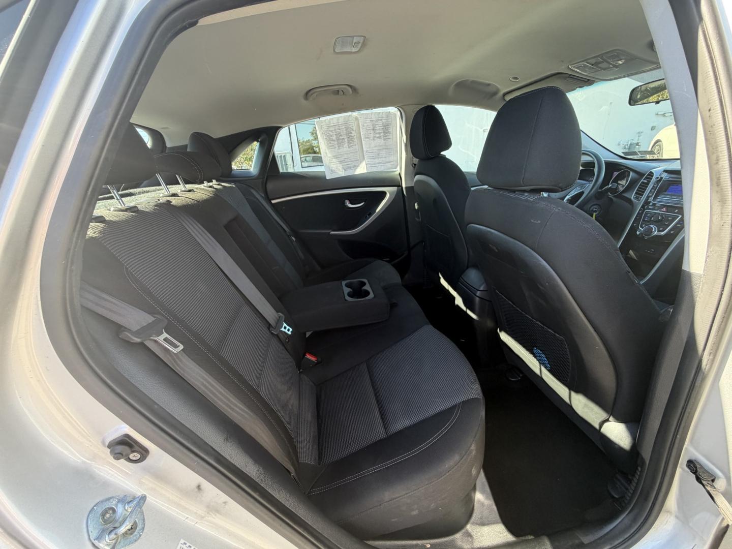 2016 SILVER Hyundai Elantra GT A/T (KMHD35LH4GU) with an 2.0L L4 16V DOHC engine, 6A transmission, located at 1254 Manheim Pike, Lancaster, PA, 17601, (717) 393-9133, 40.062870, -76.323273- Photo#15
