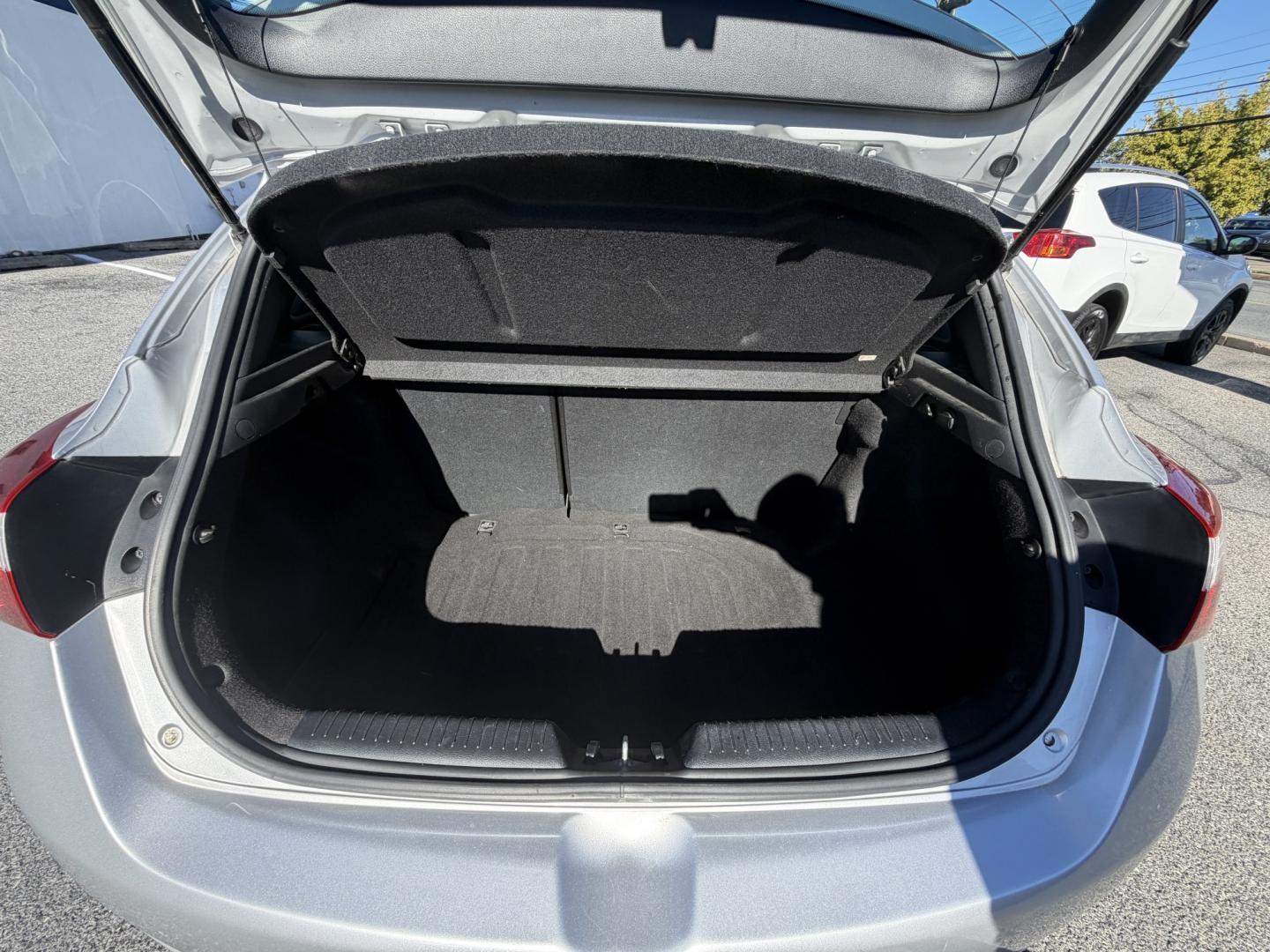 2016 SILVER Hyundai Elantra GT A/T (KMHD35LH4GU) with an 2.0L L4 16V DOHC engine, 6A transmission, located at 1254 Manheim Pike, Lancaster, PA, 17601, (717) 393-9133, 40.062870, -76.323273- Photo#17